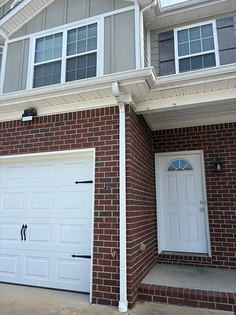 Audley Court Townhomes — Photo 2