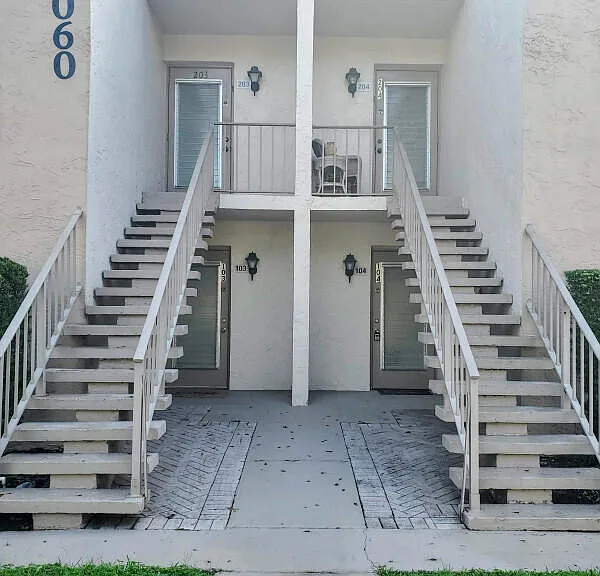 1060 NW 80th Ave #104 — Photo 5