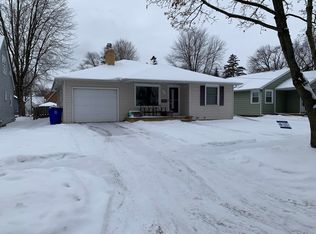 1127 W Commercial St, Appleton, WI 54914