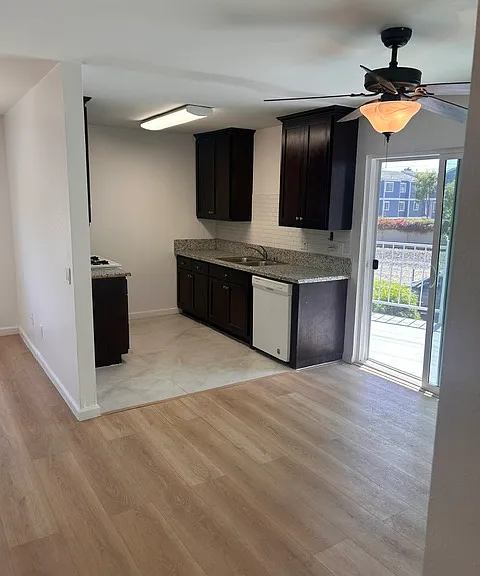 3090 Del Mar Ave — Photo 4