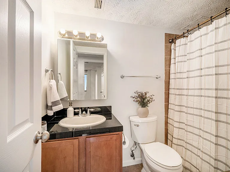 105 N 31st Ave #702 — Photo 9
