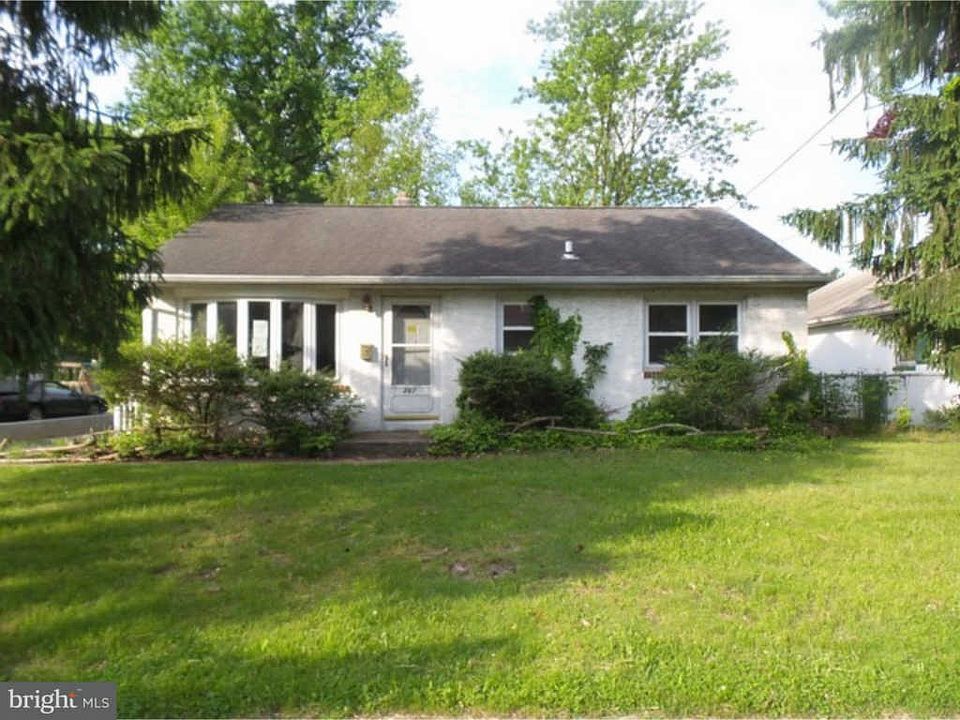 1st image of 267 Dubois Ave