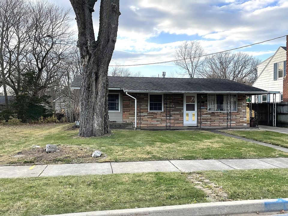 1st image of 404 Avenue E