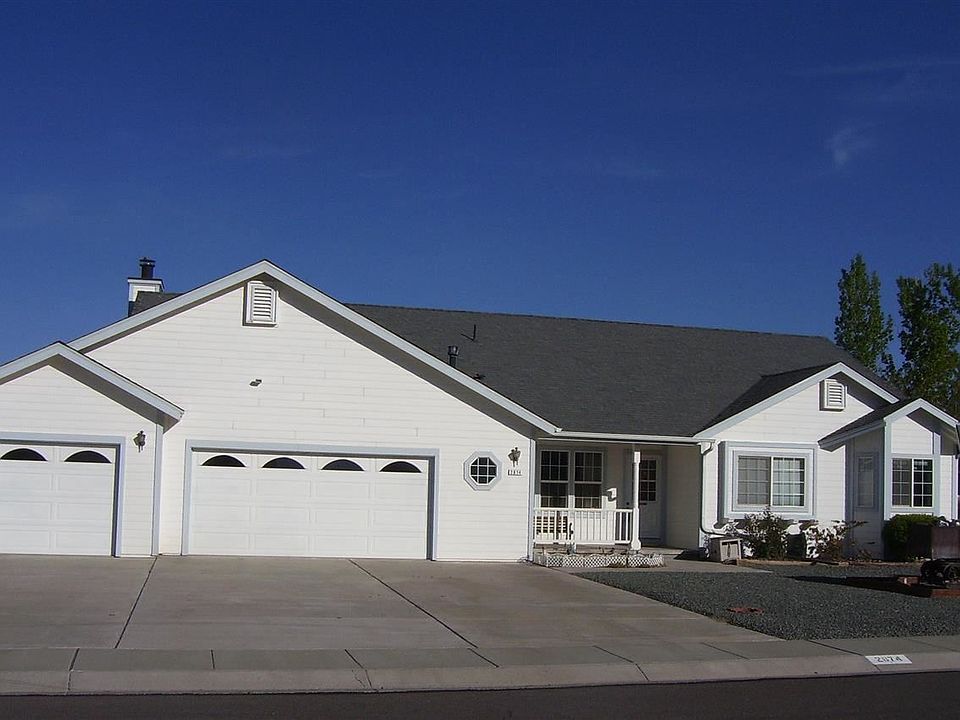 1st image of 2874 Sierra Manor Dr