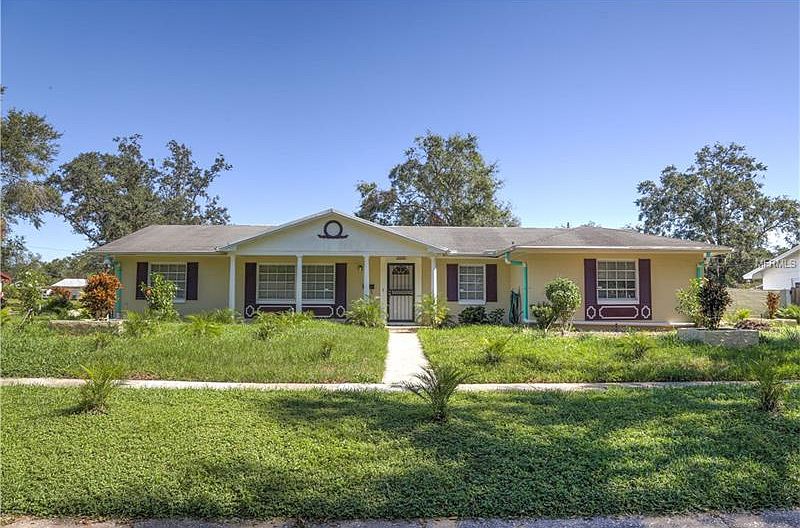 1st image of 2809 Castle Oak Ave #4