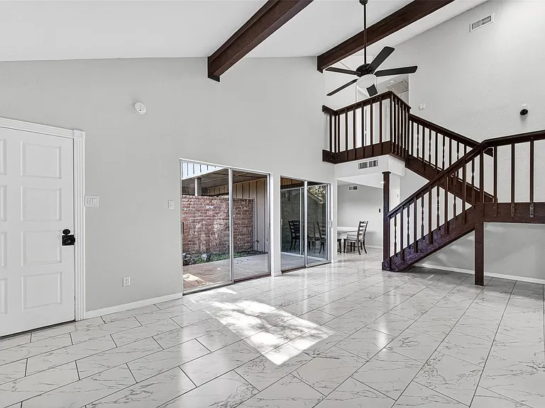 8046 Ellinger Ln — Photo 5