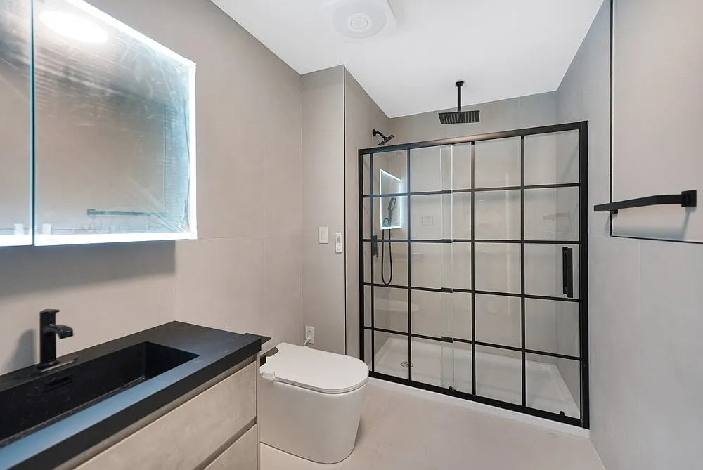4 bed, 2196 sqft, $3,950 — Photo 3