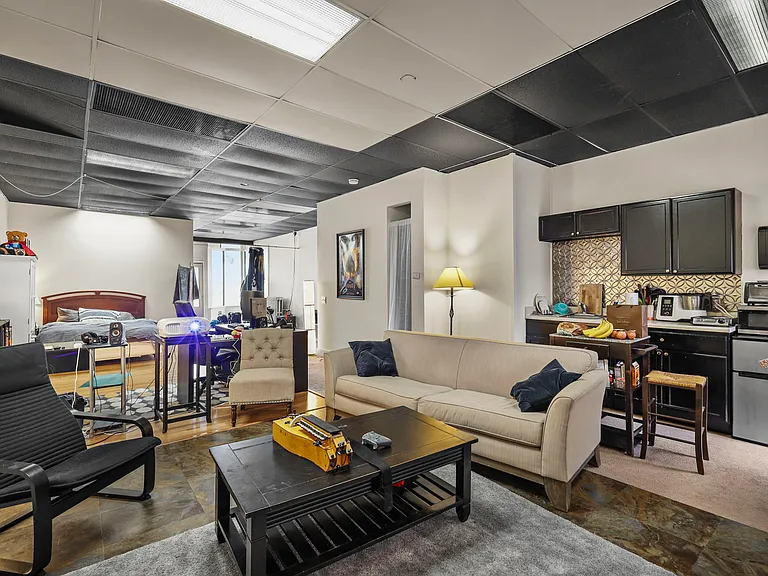 2611 University Ave #W — Photo 9