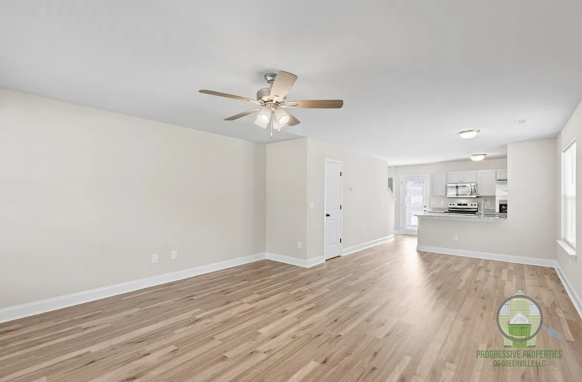 223 Liberty Drive - B — Photo 3