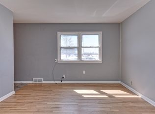 5940 Grover St #1, Omaha, NE 68106
