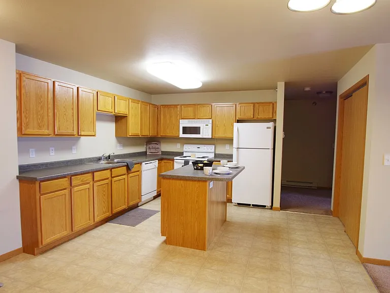 Belcastle Apartments — Photo 84