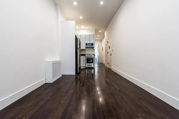 Rented by Nooklyn NYC LLC | media 47