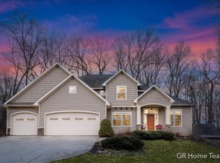 4243 Trail East Dr NE, Ada, MI 49301