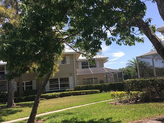 2nd image of 2416 SW Danbury Ln
