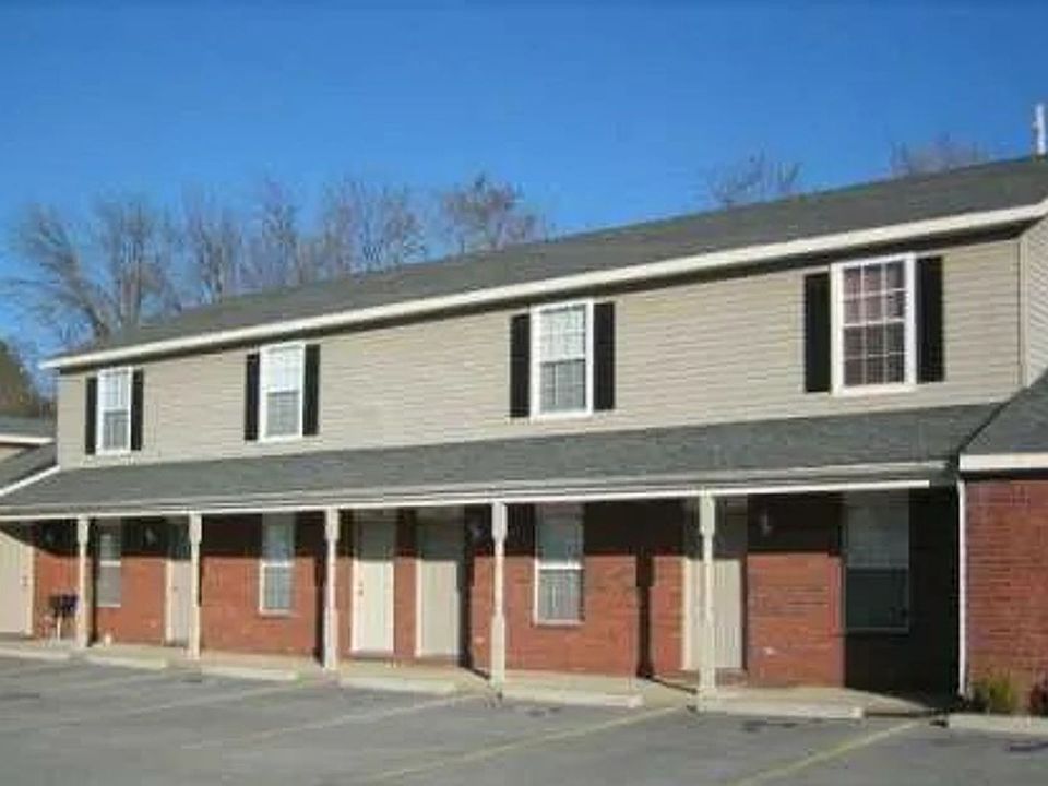 1st image of 1252 N Iron Horse Dr