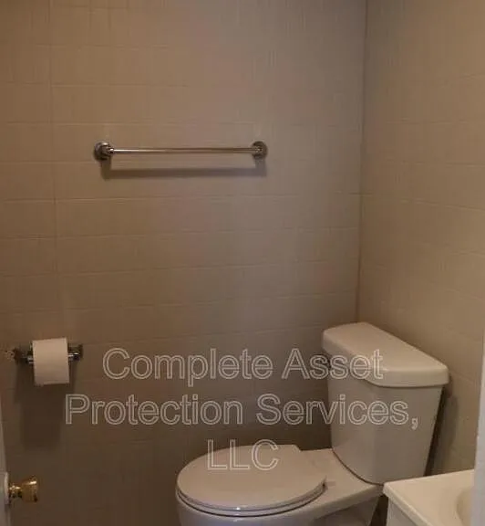 307 Washington St — Photo 9
