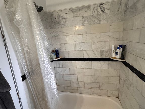 4th image of 611 E 11th St #7E