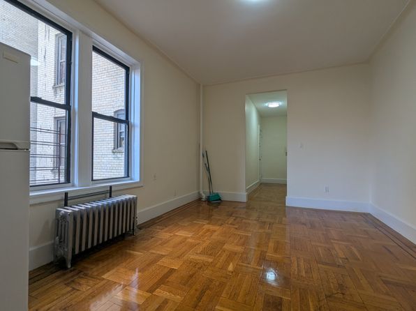 3230 93rd St APT B7