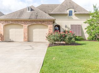 115 Edgewater Dr, Broussard, LA 70518
