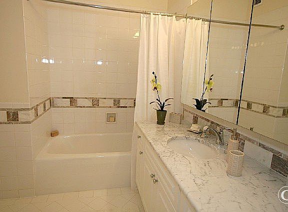 5th image of 450 N End Ave APT 23B