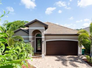 833 109th Ave N, Naples, FL 34108