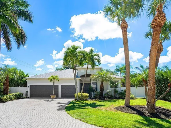 50 Lake Eden Dr, Boynton Beach, FL 33435