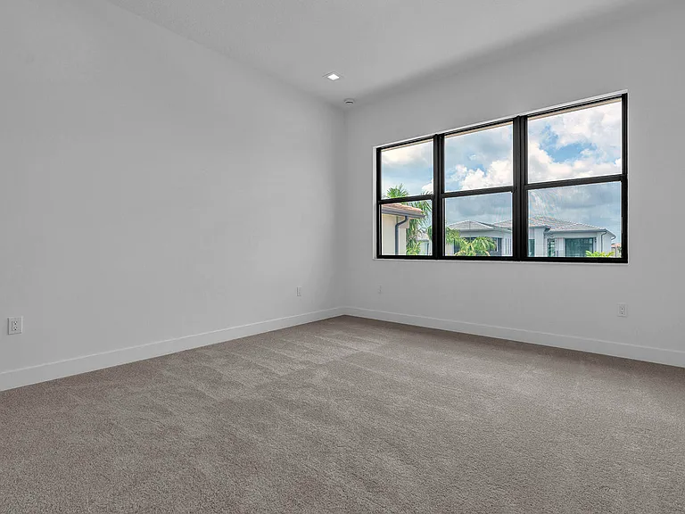 9523 Riverside Park Dr — Photo 28
