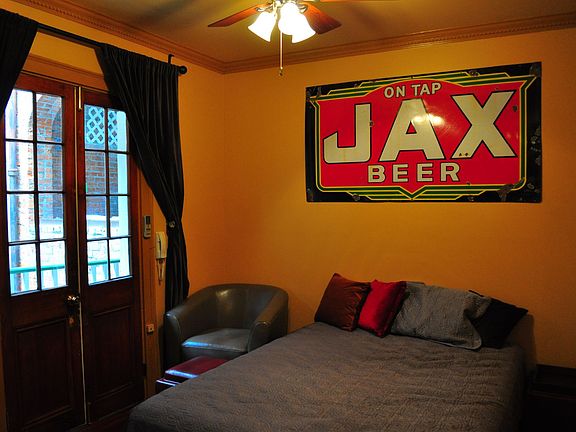 3rd image of 528 Dumaine St APT 4