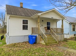 329 W High St, Mount Gilead, OH