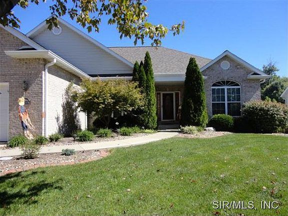 2nd image of 2608 Sandstone Dr