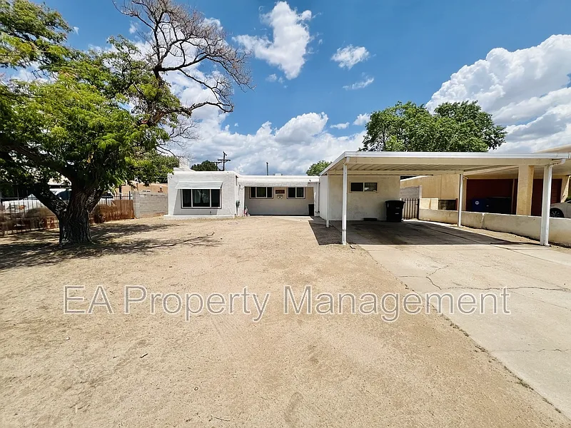 4 bed, 2.0 bath, 2071 sqft, $2,150 — Photo 1