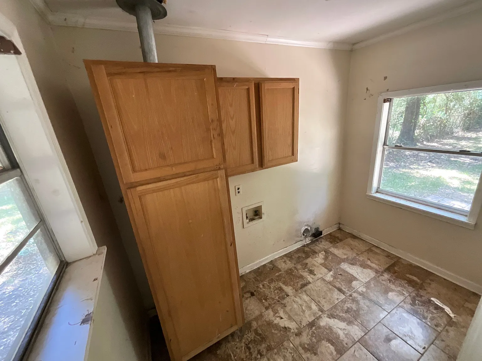 313 South Fox Hall Road - 1 — Photo 4