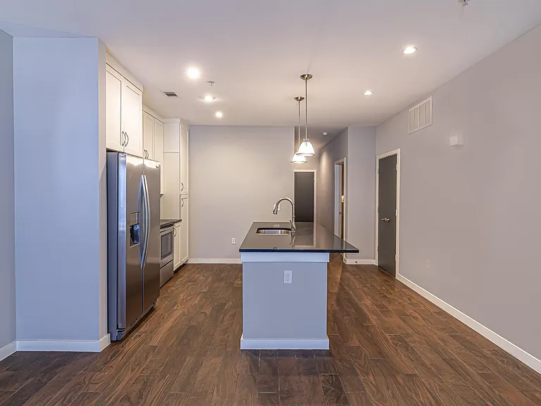 5609 Smu Blvd #305 — Photo 2