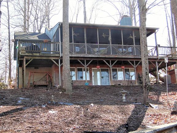 3rd image of 3117 Timberwood Ln