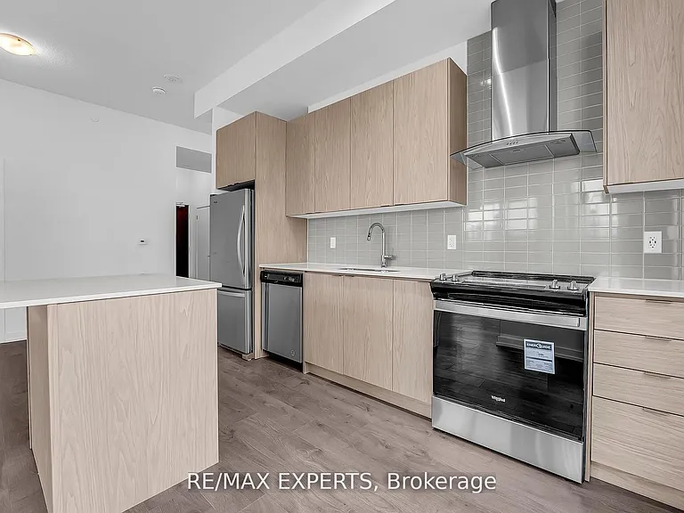 55 Duke St W #502 — Photo 14
