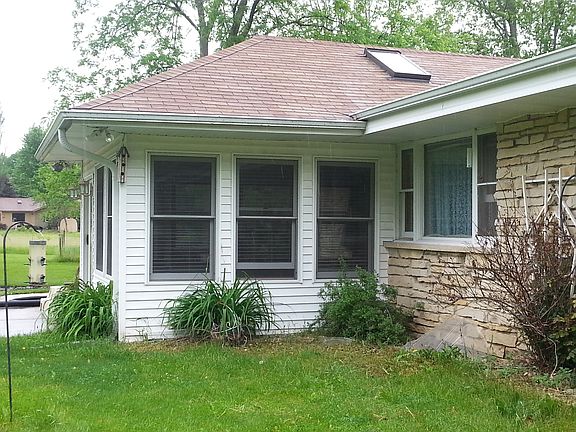 3rd image of N53W22075 Bonnie Ln