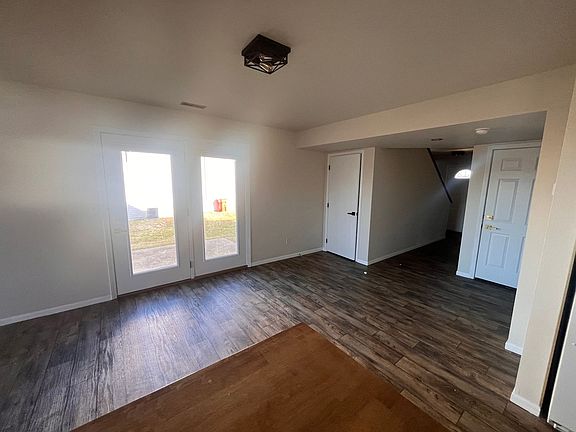 5th image of 16785 Huntington Ln #B
