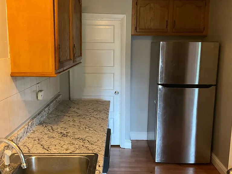 1018 Bellaire Ave — Photo 10
