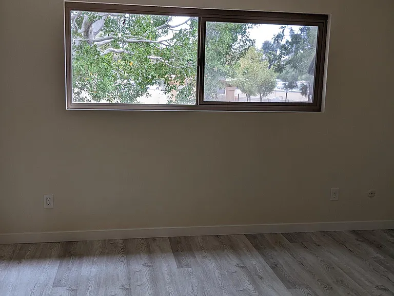 5637 Lake Park Way #6 — Photo 28