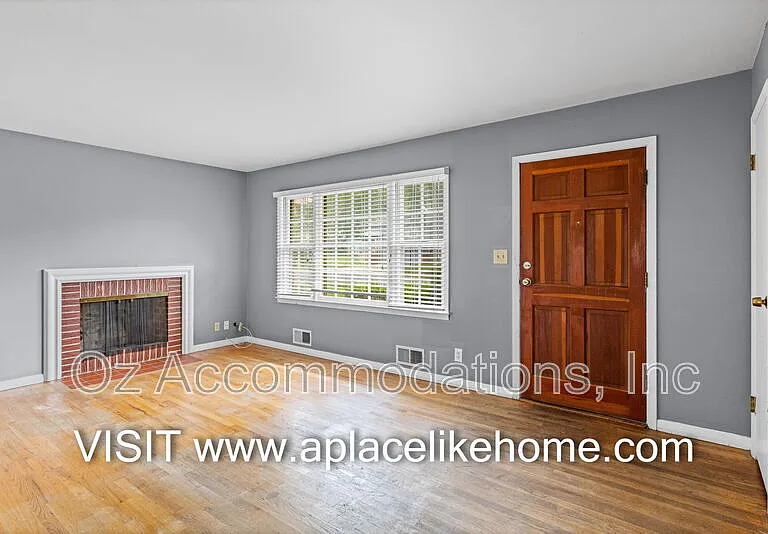 8810 Benson St — Photo 7