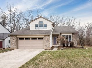 1374 Colony Dr, Saline, MI 48176