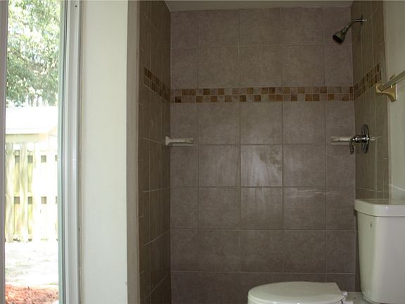 4th image of 4848 Southland Dr
