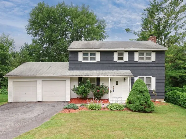 115 Northwood Way, Camillus, NY 13031