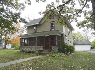 119 Eagle Lake Ave, Mukwonago, WI 53149