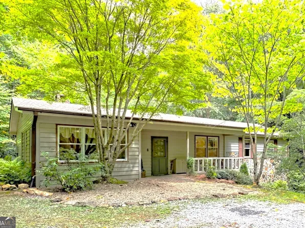 1049 Pinnacle Dr, Clayton, GA 30525