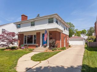 4924 N Marlborough Dr, Whitefish Bay, WI 53217