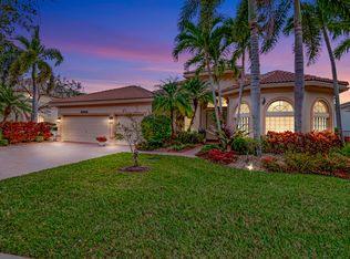6054 Walnut Hill Dr, Lake Worth, FL 33467