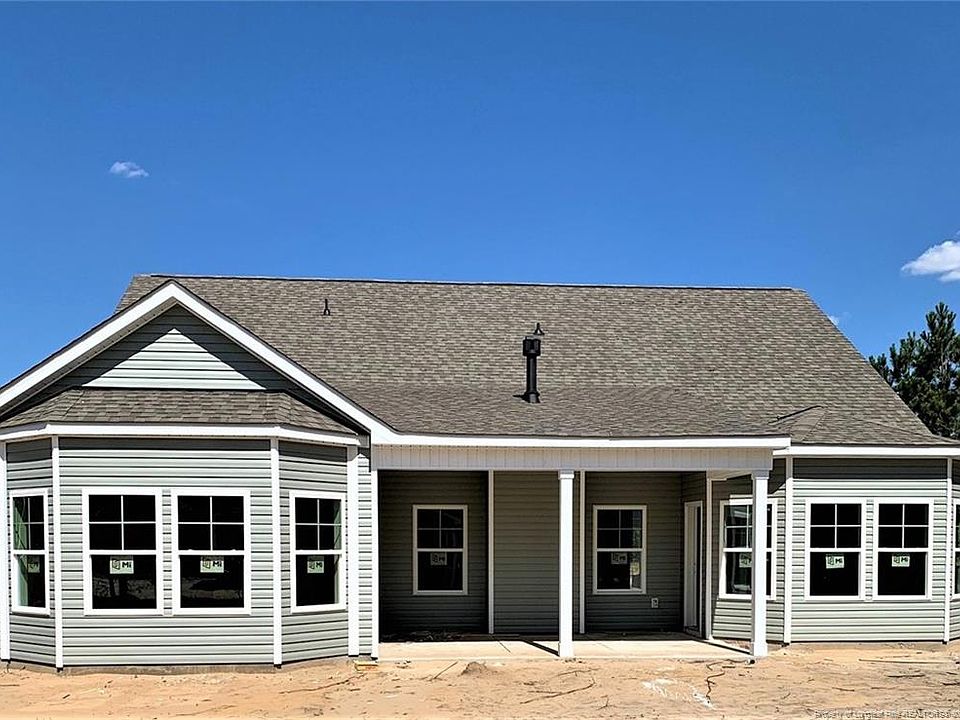 2nd image of 2915 Ives Dr