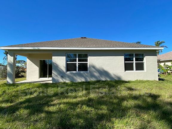 3rd image of 1913 NW 24th Pl