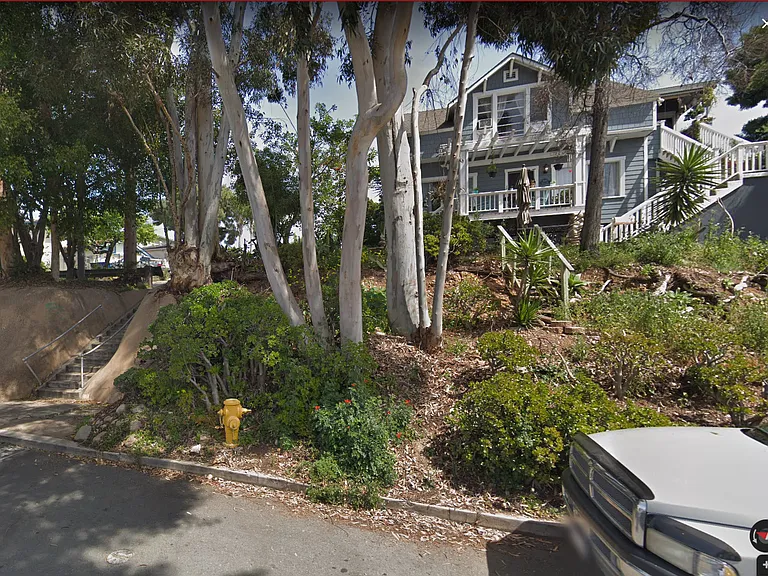 2853 Hawthorn St — Photo 27